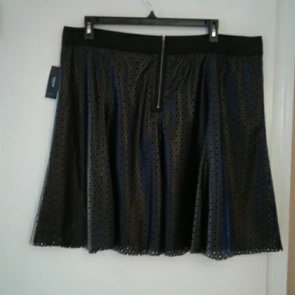 Alfani "vegan" leather eyelet skirt - Picture 2 of 7
